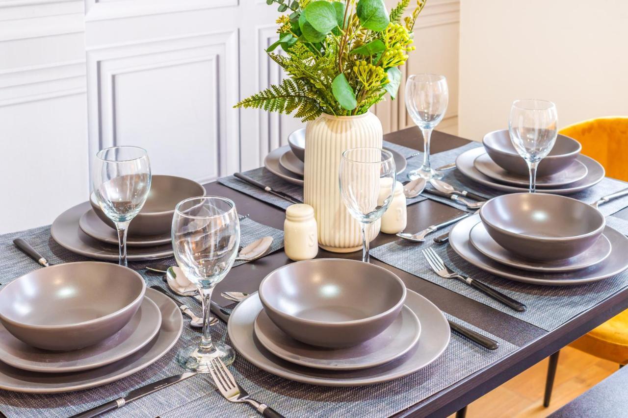 Apartment Spacious Centre - Sleeps 8