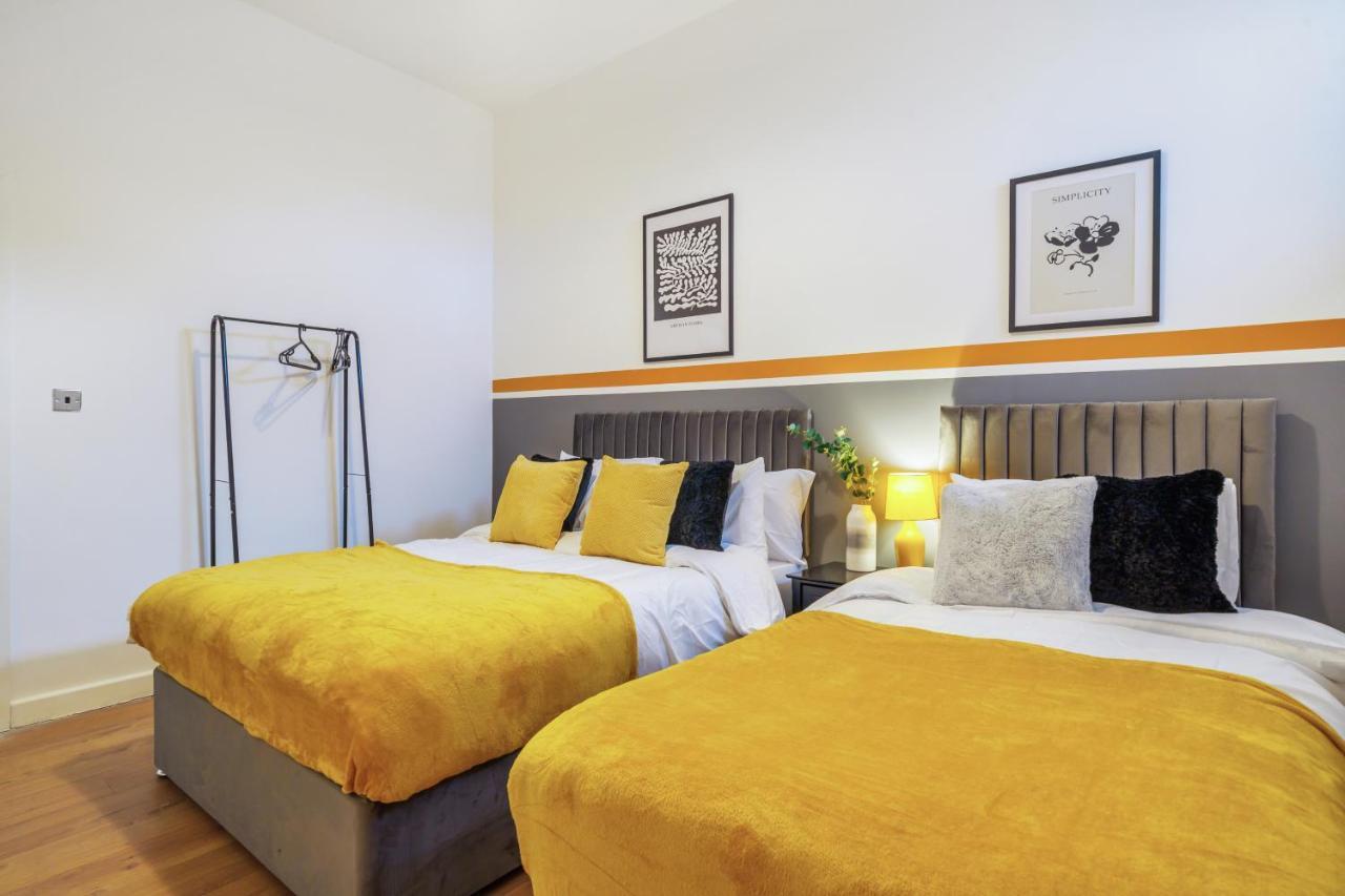 Spacious Centre - Sleeps 8 Apartment Liverpool